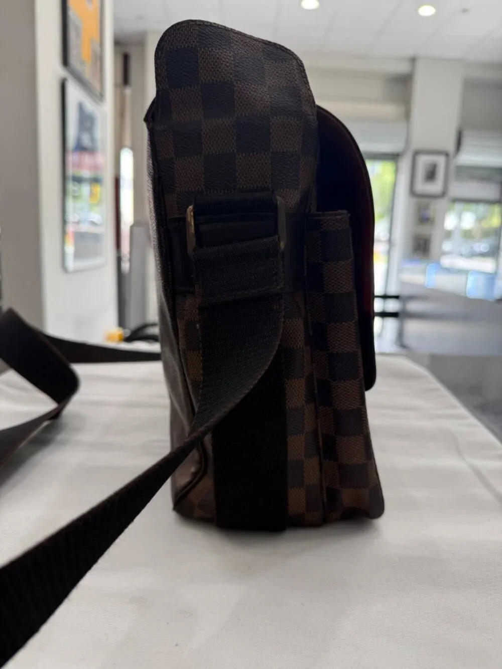 Share Louis Vuitton Damier Ebene Broadway Messenger Bag
